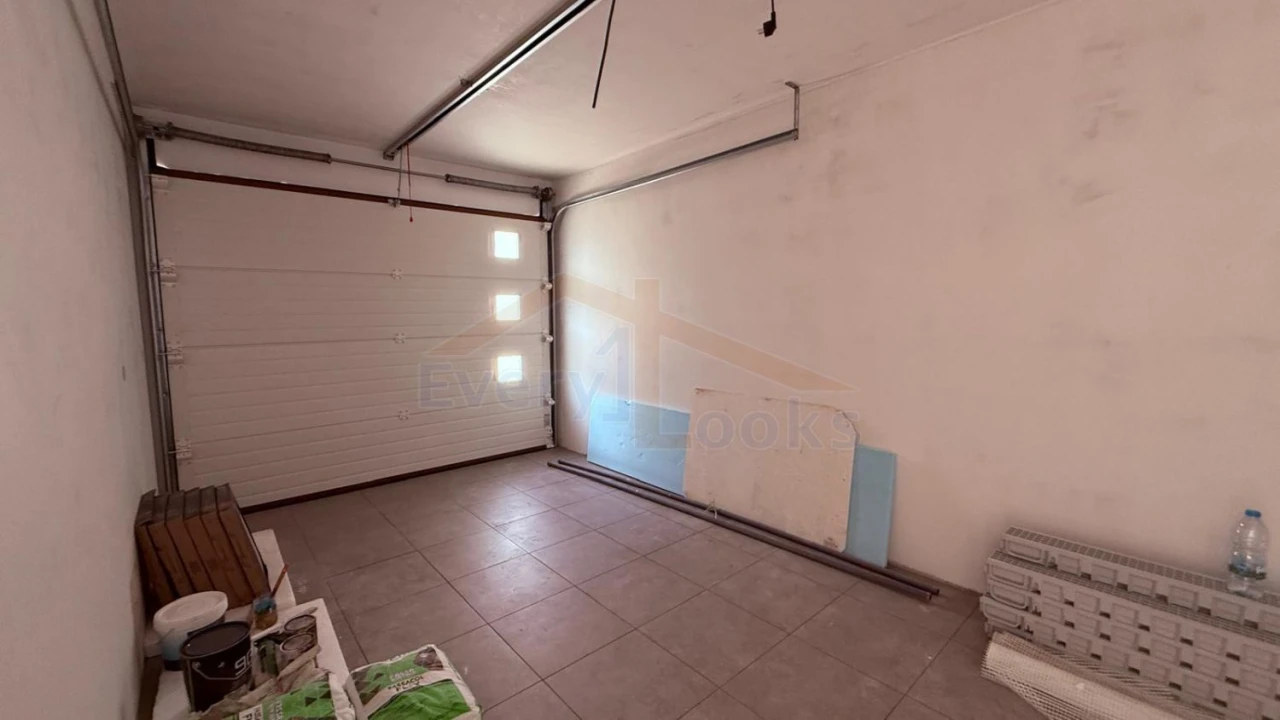 Moradia T4 para Venda em Atouguia da Baleia Foto 18