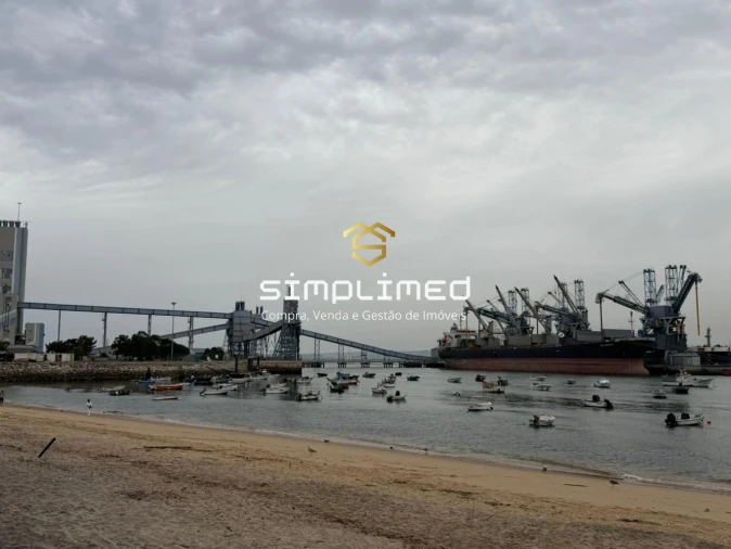 Apartamento T3 para Venda em Caparica e Trafaria Foto 24