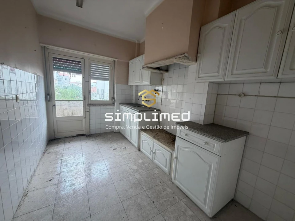 Apartamento T3 para Venda em Caparica e Trafaria Foto 4