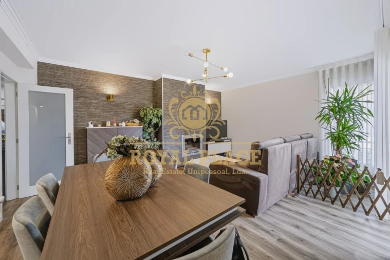 Apartamento T3 para Venda em Fiães Foto 3