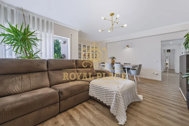 Apartamento T3 para Venda em Fiães Foto 2