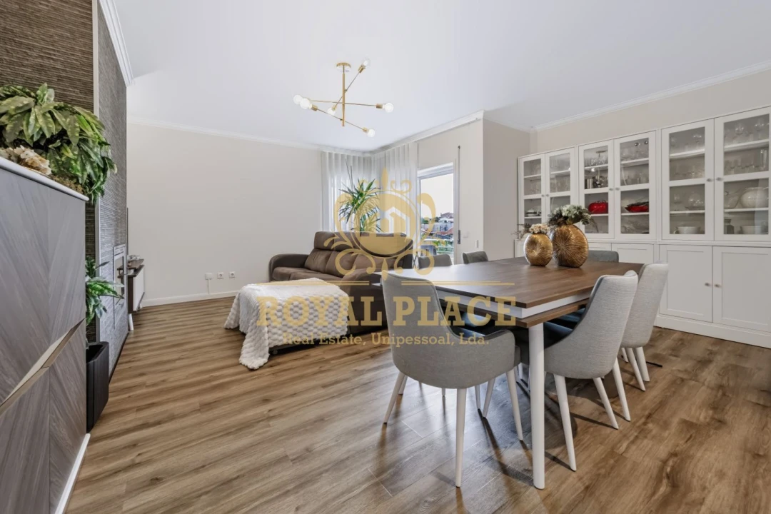 Apartamento T3 para Venda em Fiães Foto 1