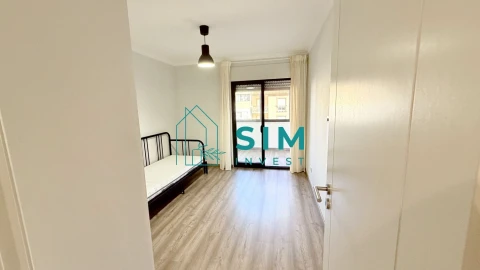 Apartamento T2 para Venda em Faro (Sé e São Pedro)