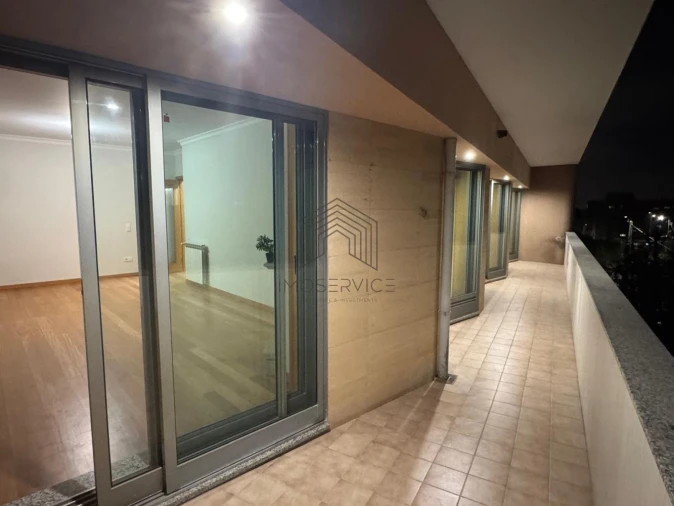 Apartamento T2 para Venda em Canidelo Foto 2