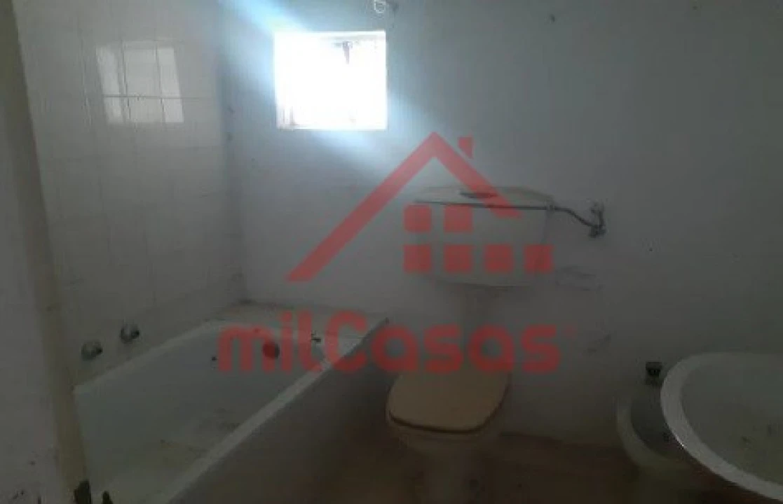 Moradia T4 para Venda em Cadaval e Pêro Moniz Foto 6