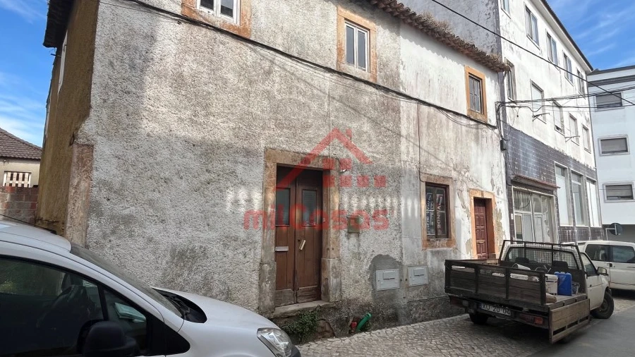 Moradia T4 para Venda em Cadaval e Pêro Moniz