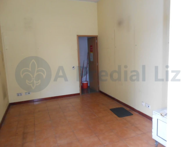 Loja para Arrendamento em Cedofeita, Santo Ildefonso, Sé, Miragaia, São Nicolau e Vitória Foto 2