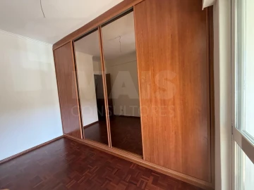 Apartamento T3 para Arrendamento em São Domingos de Benfica