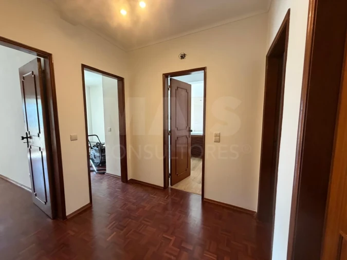 Apartamento T3 para Arrendamento em São Domingos de Benfica Foto 10