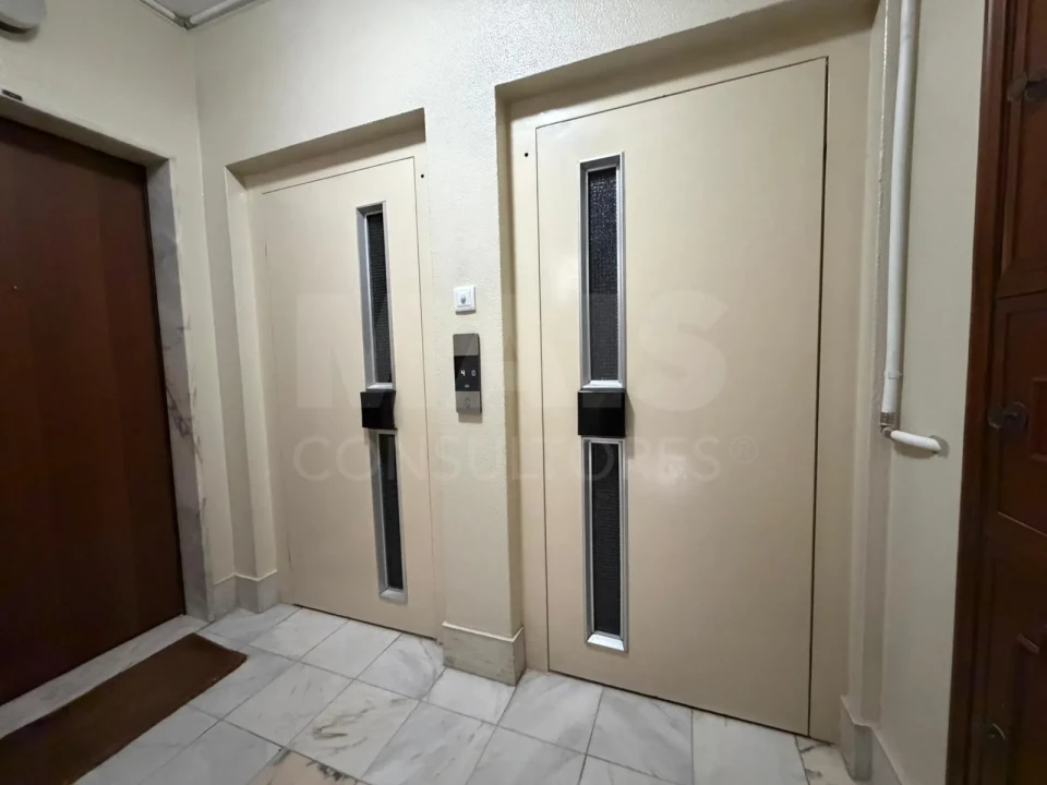 Apartamento T3 para Arrendamento em São Domingos de Benfica Foto 7