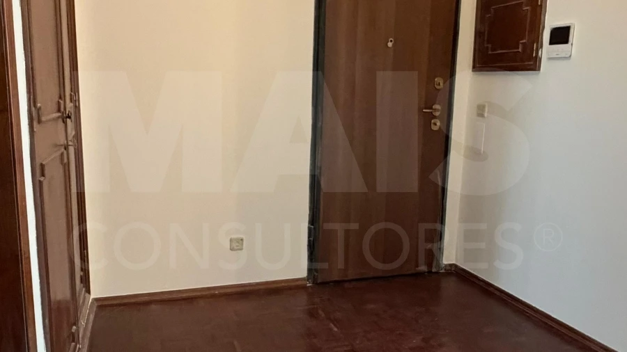Apartamento T3 para Arrendamento em São Domingos de Benfica
