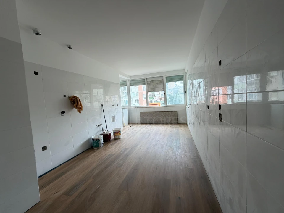 Apartamento T3 para Arrendamento em São Domingos de Benfica Foto 11