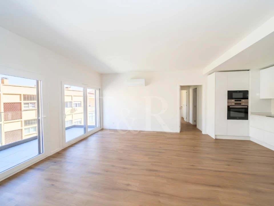 Apartamento T2 para Venda em Almada, Cova da Piedade, Pragal e Cacilhas Foto 2