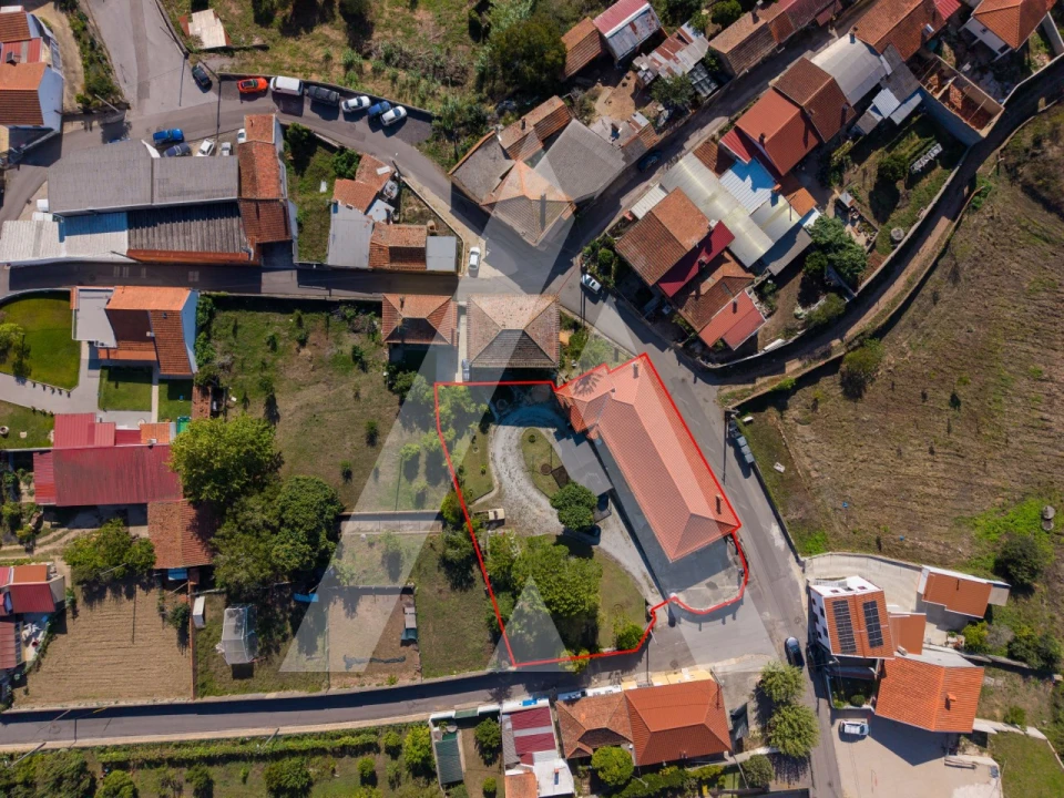 Moradia T4 para Venda em Trofa, Segadães e Lamas do Vouga Foto 1