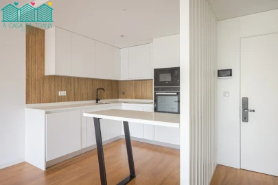 Apartamento T1 para Arrendamento em Glória e Vera Cruz