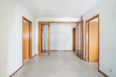 Apartamento T1 para Venda em Lordelo do Ouro e Massarelos