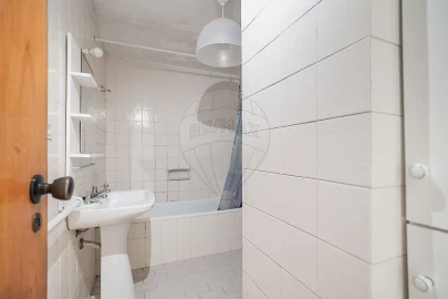 Apartamento T1 para Venda em Lordelo do Ouro e Massarelos