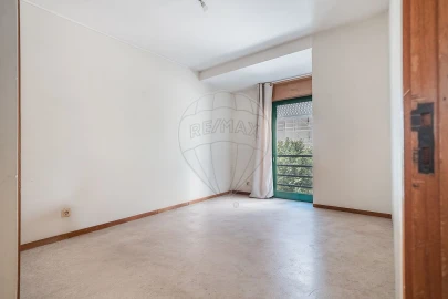 Apartamento T1 para Venda em Lordelo do Ouro e Massarelos