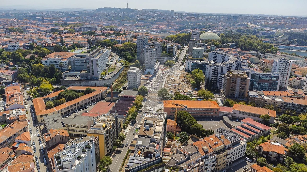Apartamento T1 para Venda em Lordelo do Ouro e Massarelos Foto 22