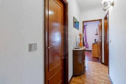 Apartamento T3 para Venda em Santa Marinha e São Pedro da Afurada