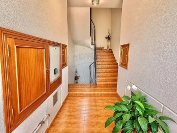 Apartamento T3 para Arrendamento em Fânzeres e São Pedro da Cova