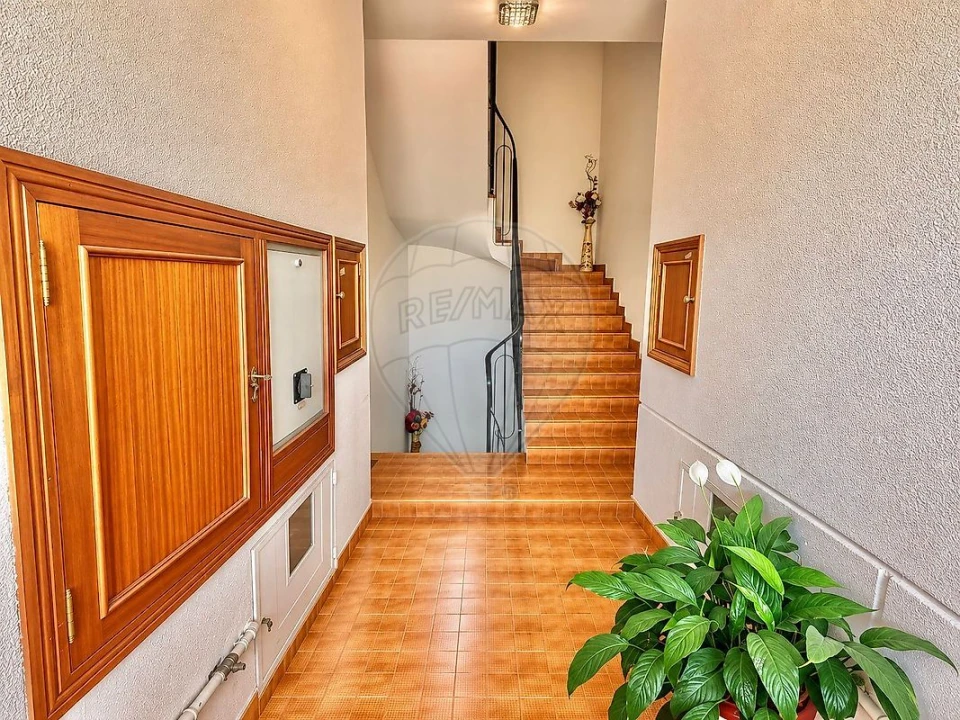 Apartamento T3 para Arrendamento em Fânzeres e São Pedro da Cova Foto 4