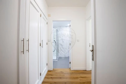 Apartamento T3 para Venda em A dos Cunhados e Maceira