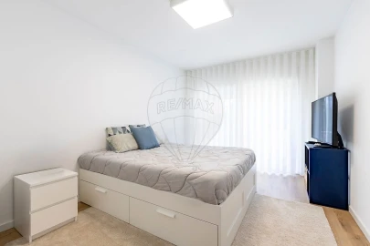 Apartamento T3 para Venda em A dos Cunhados e Maceira