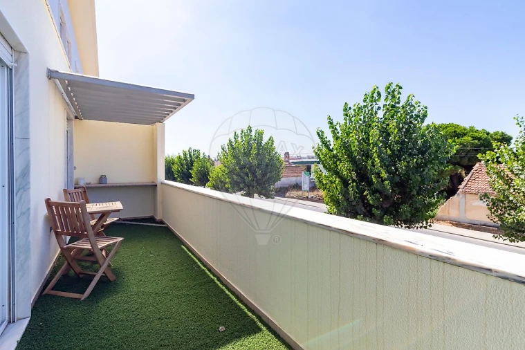 Apartamento T3 para Venda em A dos Cunhados e Maceira Foto 4