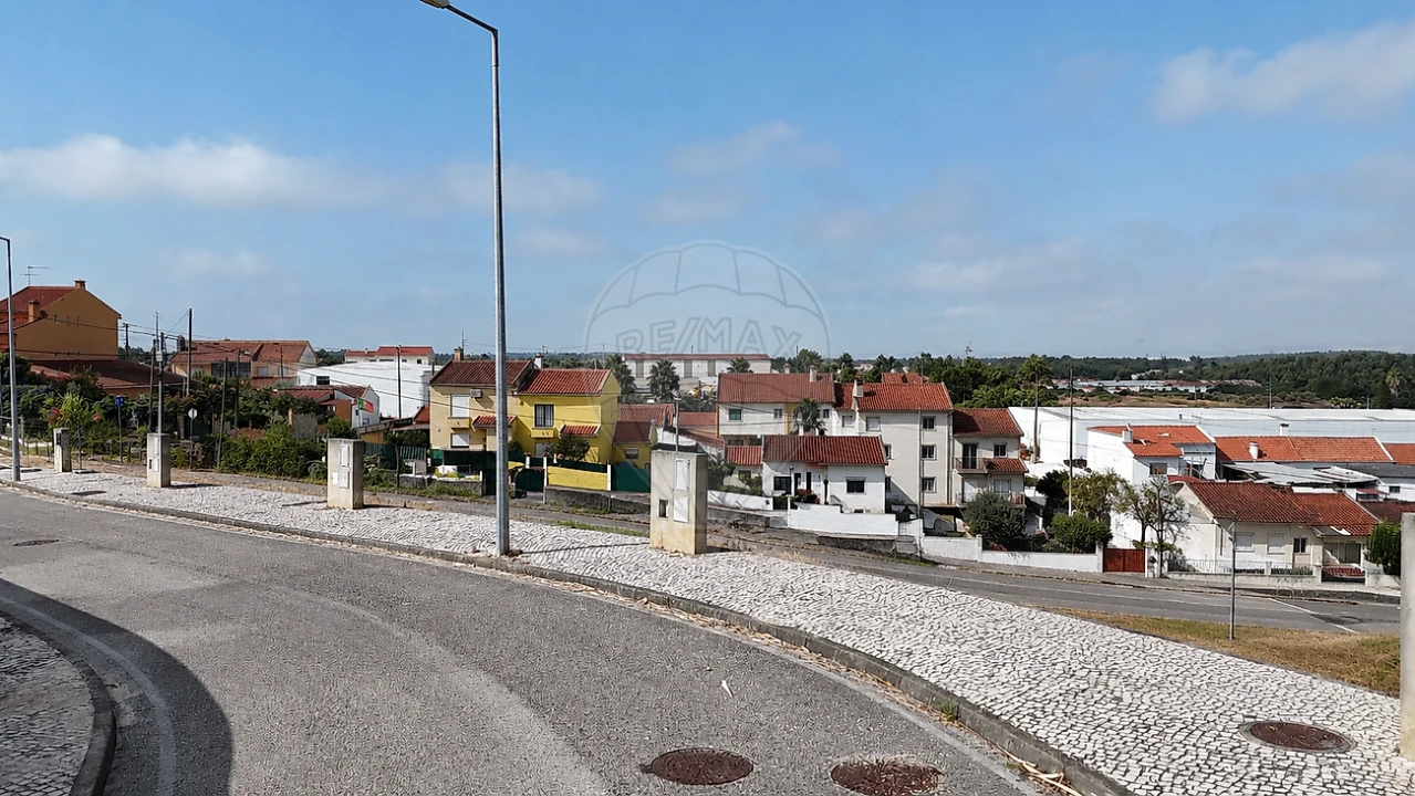 Terreno para Venda em Vale do Paraiso Foto 1