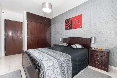 Apartamento T2 para Venda em Carregado e Cadafais