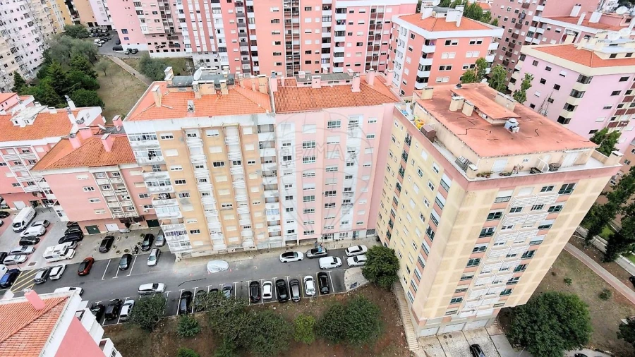 Loja para Venda em Cacém e São Marcos Foto 15