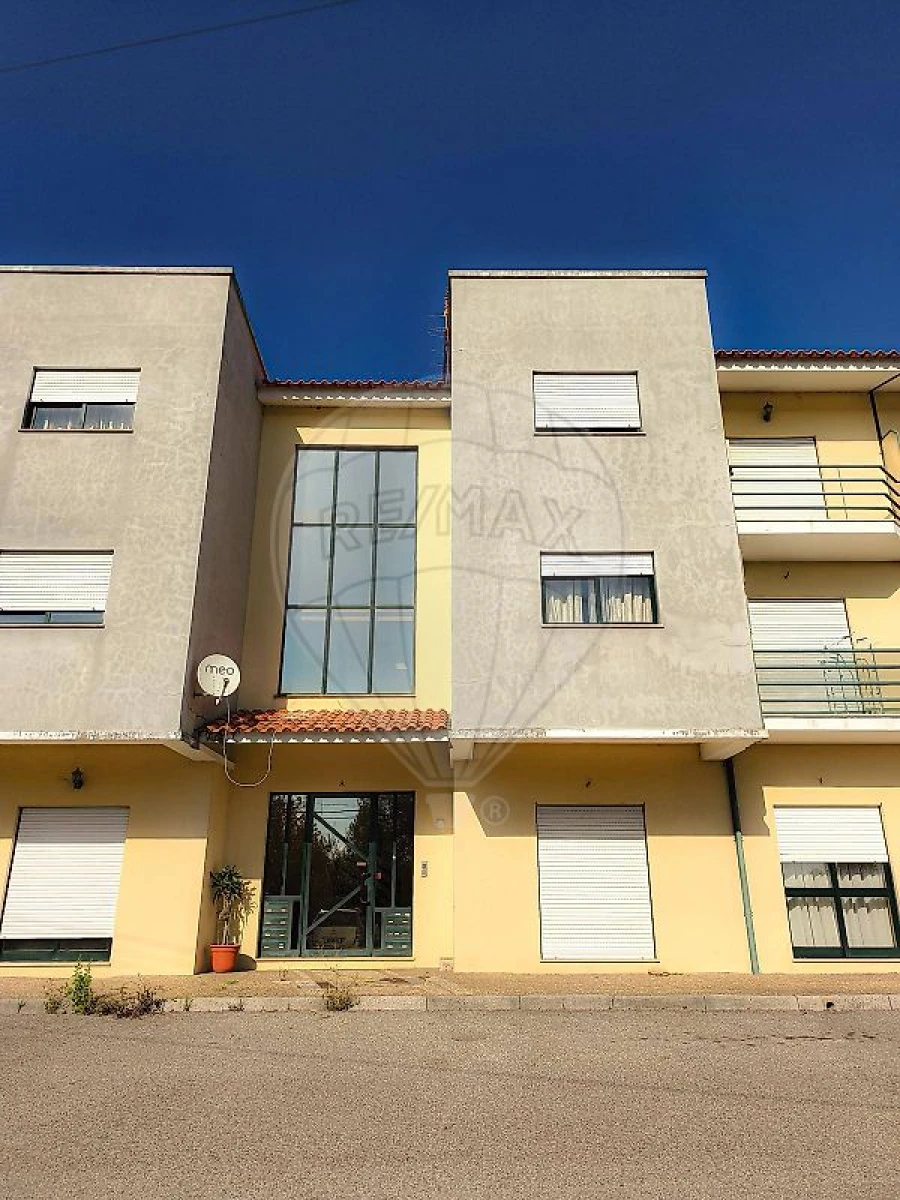 Apartamento T2 para Venda em São João de Loure e Frossos Foto 9