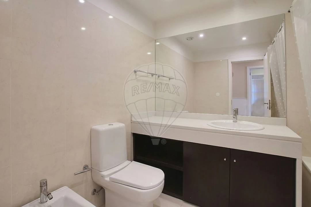 Apartamento T3 para Arrendamento em Canidelo Foto 8