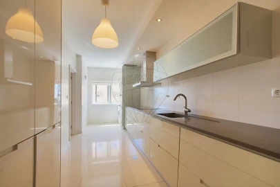 Apartamento T3 para Arrendamento em Canidelo