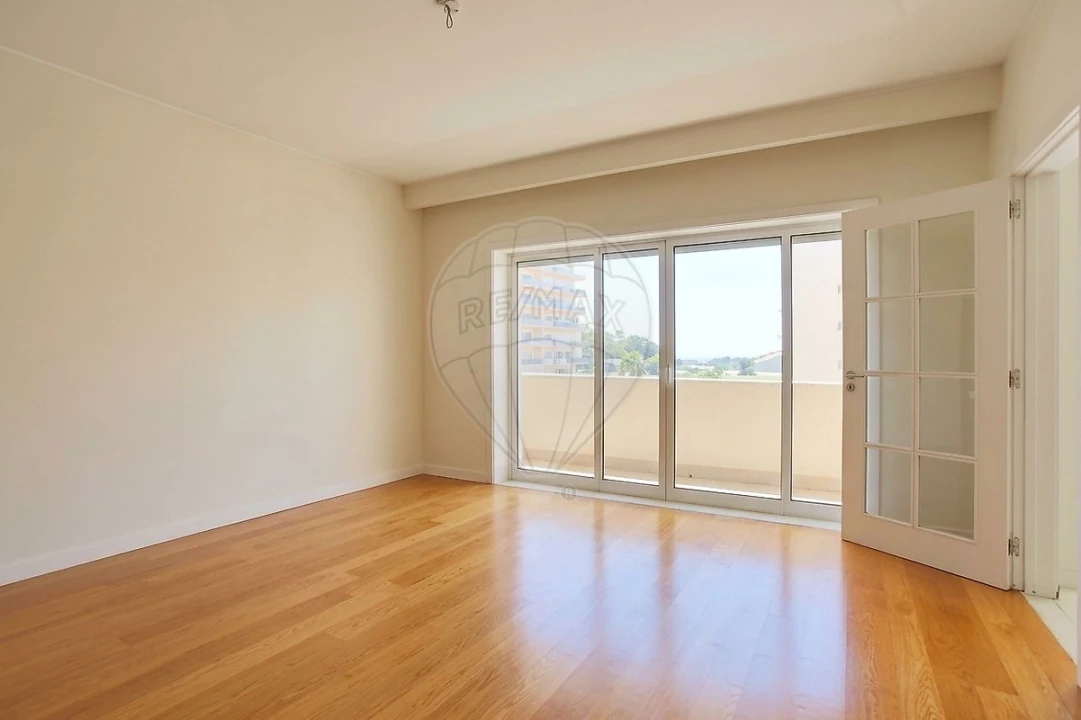 Apartamento T3 para Arrendamento em Canidelo Foto 16