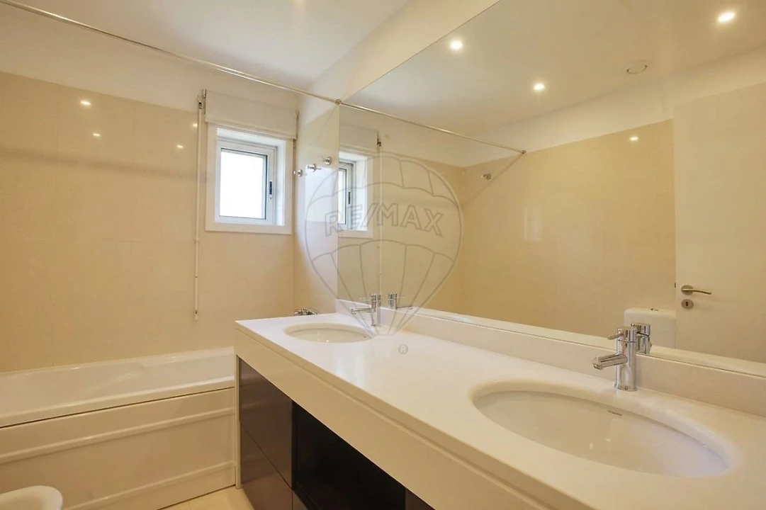 Apartamento T3 para Arrendamento em Canidelo Foto 6