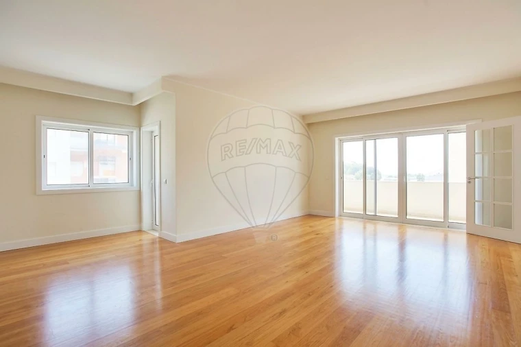 Apartamento T3 para Arrendamento em Canidelo Foto 13