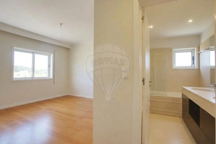 Apartamento T3 para Arrendamento em Canidelo Foto 13