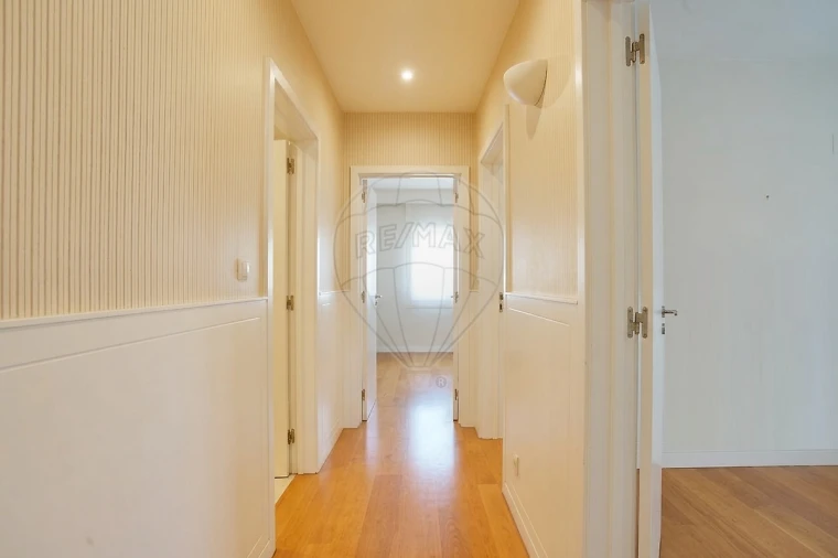Apartamento T3 para Arrendamento em Canidelo Foto 11