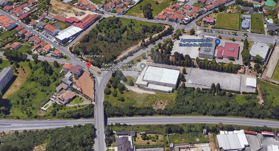 Terreno para Venda em Arrifana Foto 3