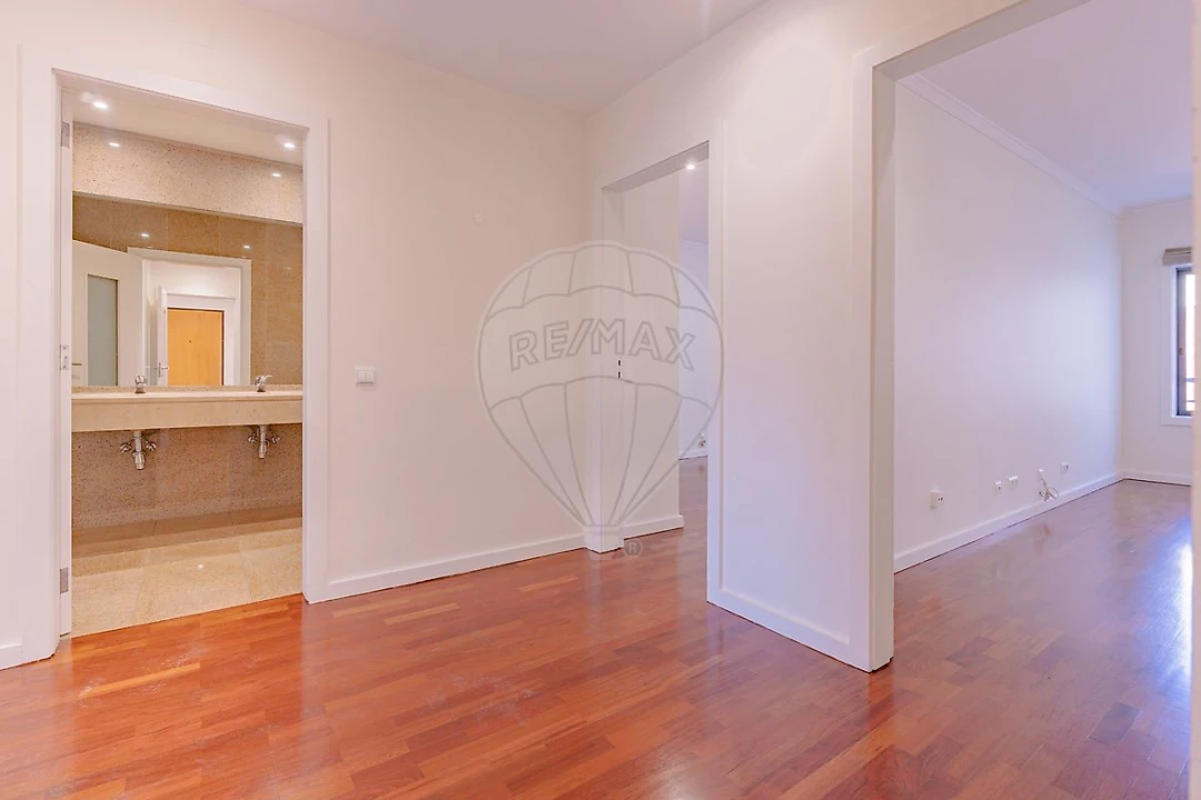 Apartamento T3 para Venda em Cidade da Maia Foto 16