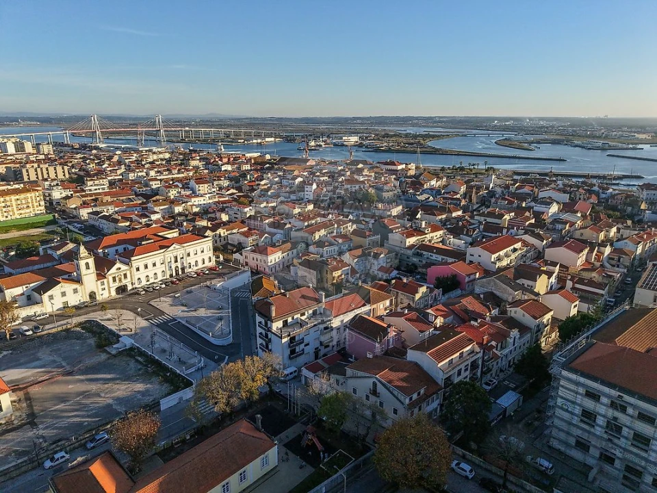 Apartamento T1 para Arrendamento em Buarcos Foto 9