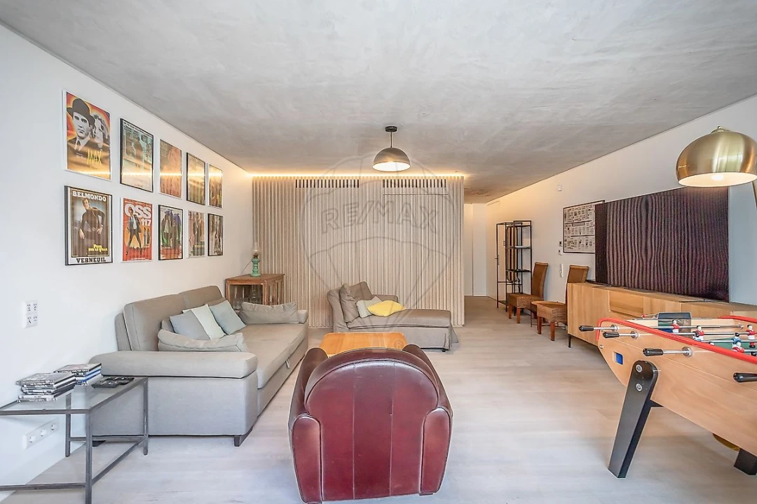 Apartamento T4 para Venda em Campo de Ourique Foto 32