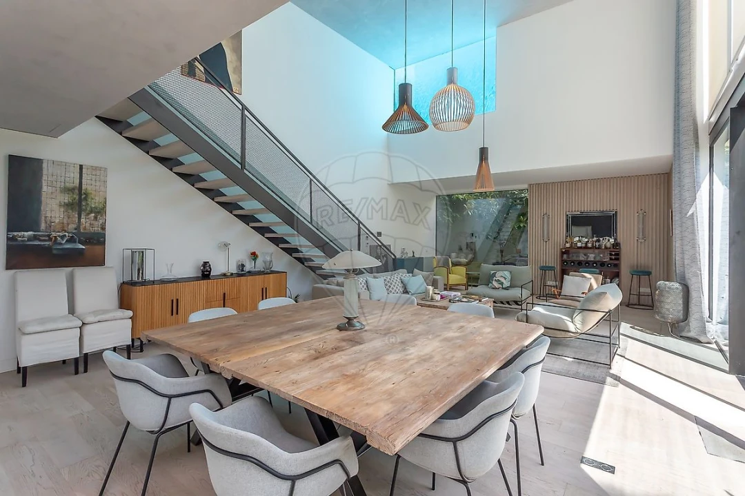Apartamento T4 para Venda em Campo de Ourique Foto 1
