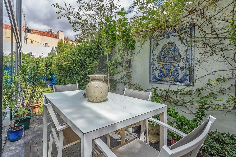 Apartamento T4 para Venda em Campo de Ourique Foto 12