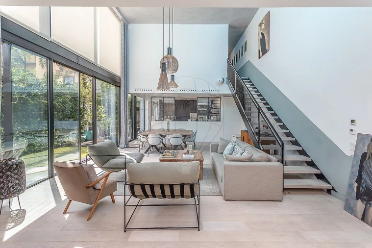 Apartamento T4 para Venda em Campo de Ourique Foto 2
