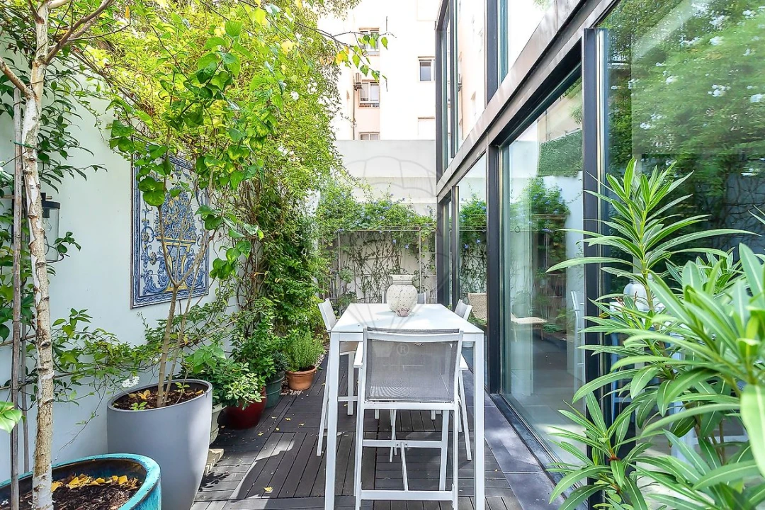Apartamento T4 para Venda em Campo de Ourique Foto 8