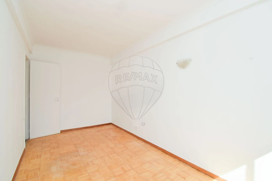 Apartamento T3 para Venda em Alcabideche Foto 11