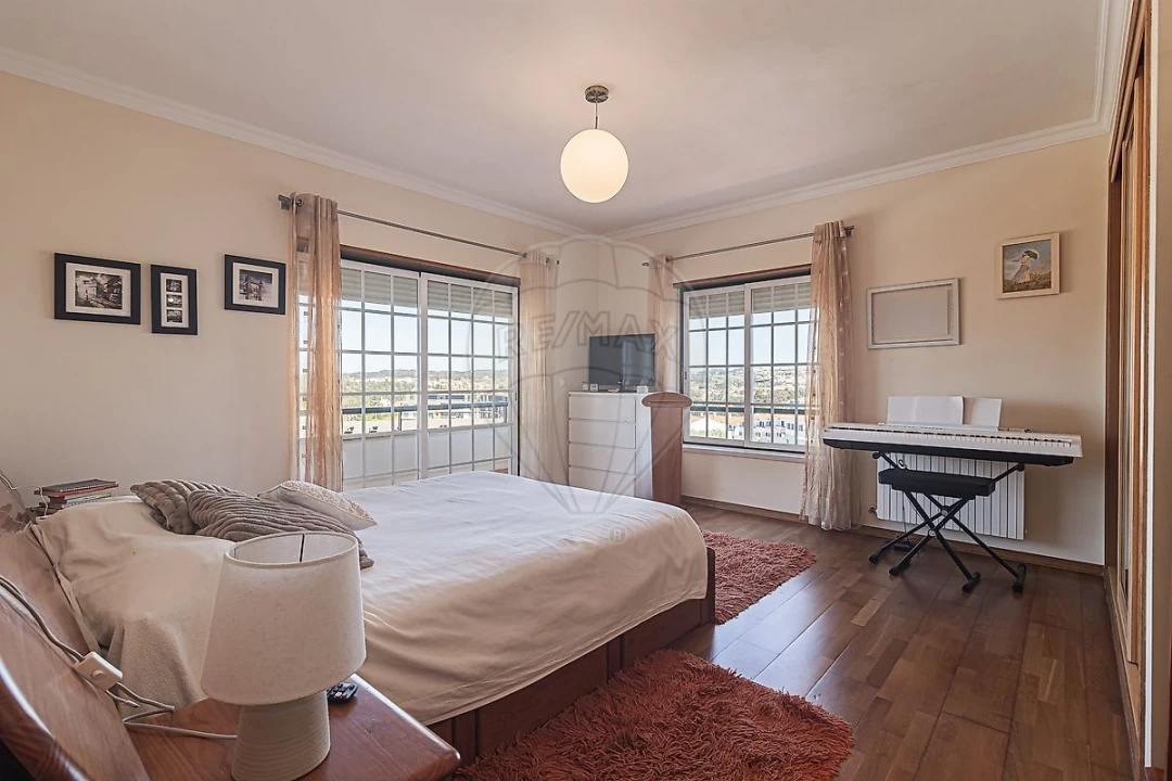 Apartamento T3 para Arrendamento em Ericeira Foto 12